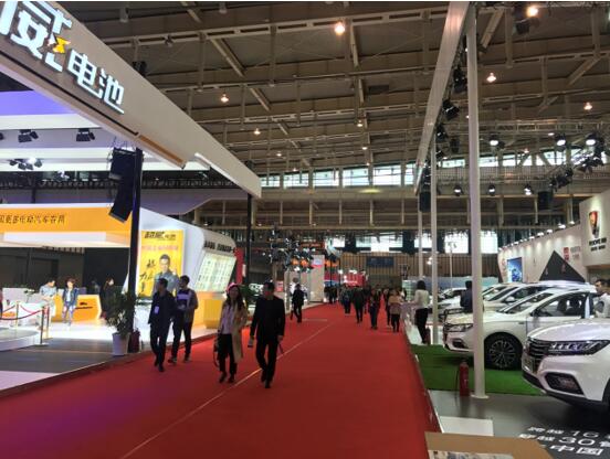 第五届国际节能与新能源汽车展暨石墨烯+新型储能技术+新能源汽车研讨会在南京召开