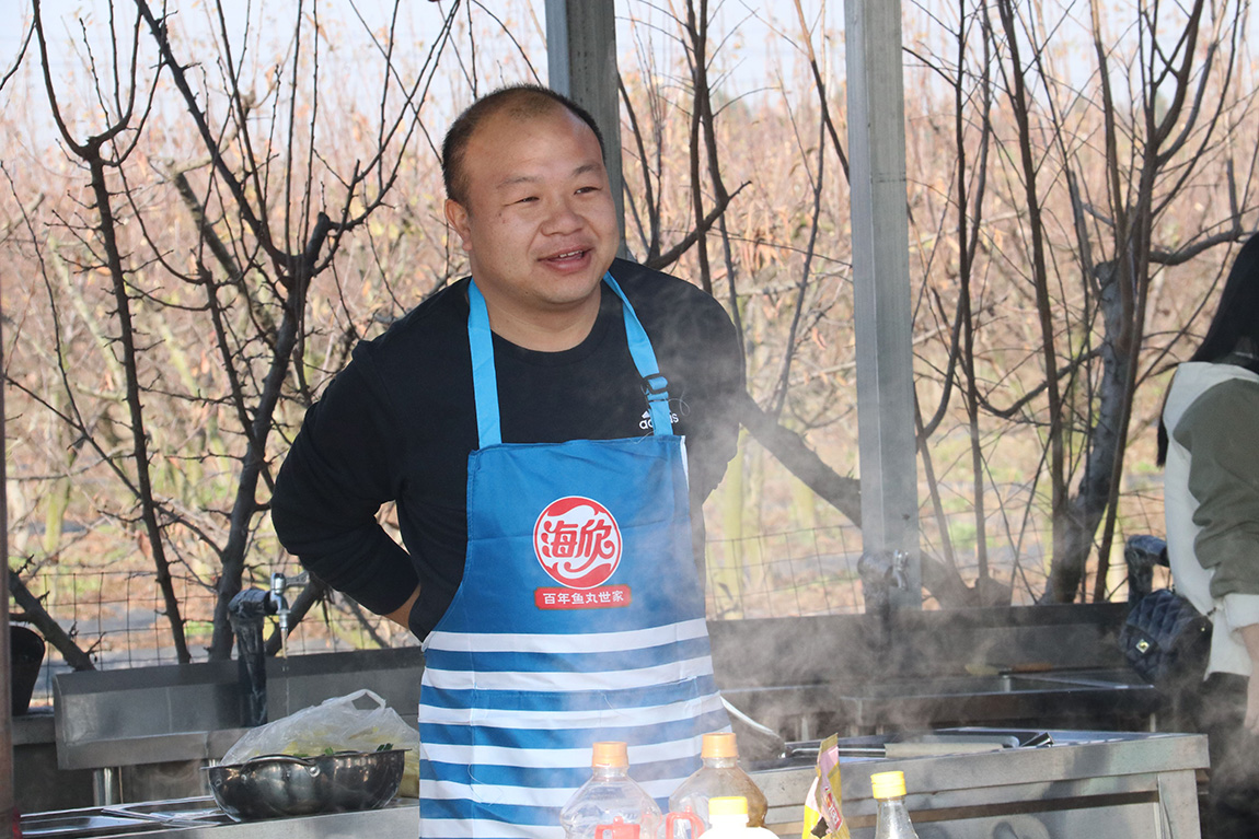 凝聚学子骄慧，躬行劳动乐美 —— 第四开明中学初一年级学生赴淮安“乐享果玩”田园综合体开展研学之旅